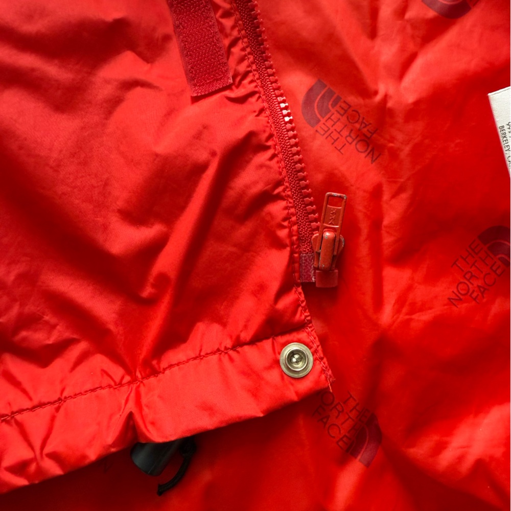 Vintage North Face  Red Hooded Rain Jacket Large - Picture 5 of 17